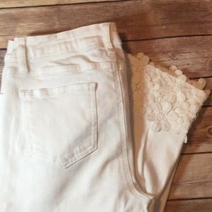 Earl Jean White Capris